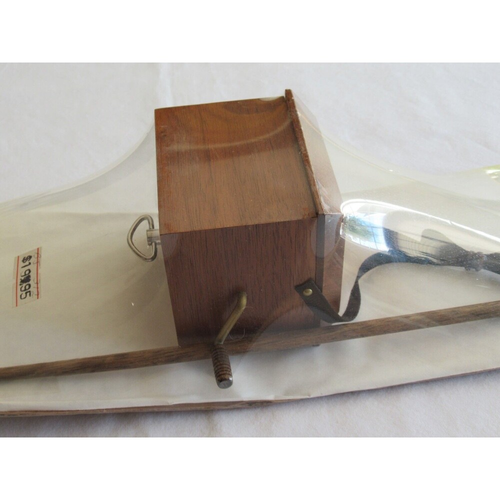 Barrel Organ Large Doll Faux Hand Crank Wind-up Musicbox Handmade LOVE ME TENDER - Picture 7 of 10